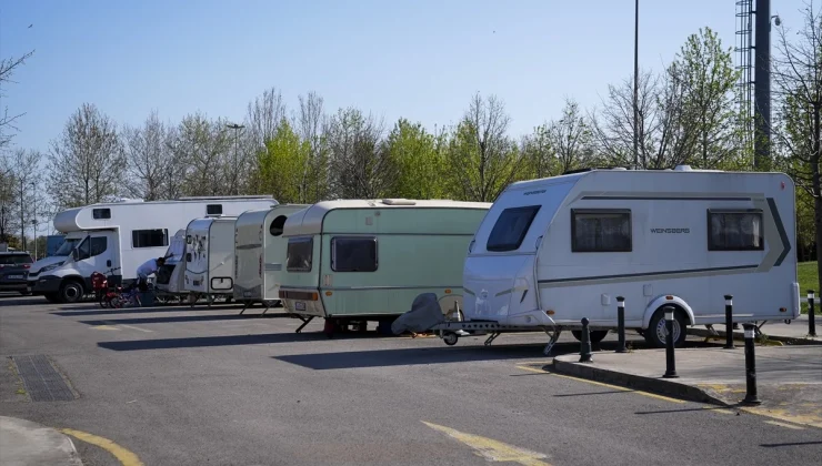 Karavan Tutkunları Ramazan Bayramını Sahilde Geçiriyor