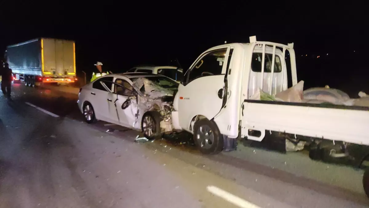 Bursa’da Polis Memuru Çiftin Karıştığı Trafik Kazası