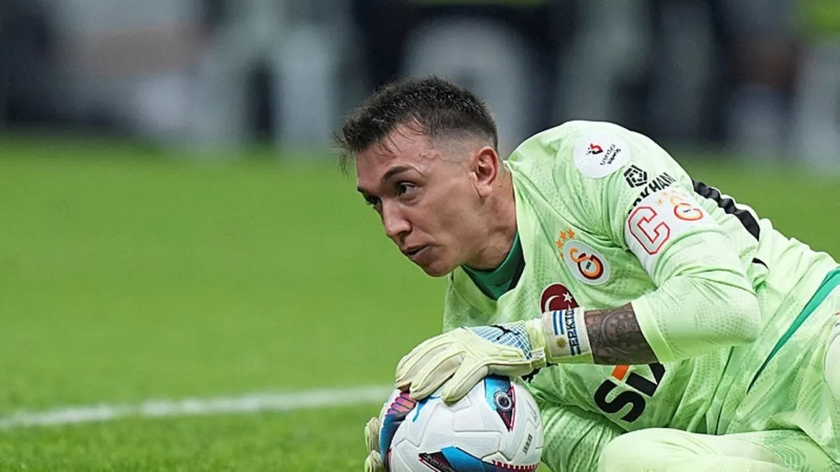 SON DAKİKA: Muslera kararını verdi! Galatasaray’dan ayrılacak mı?